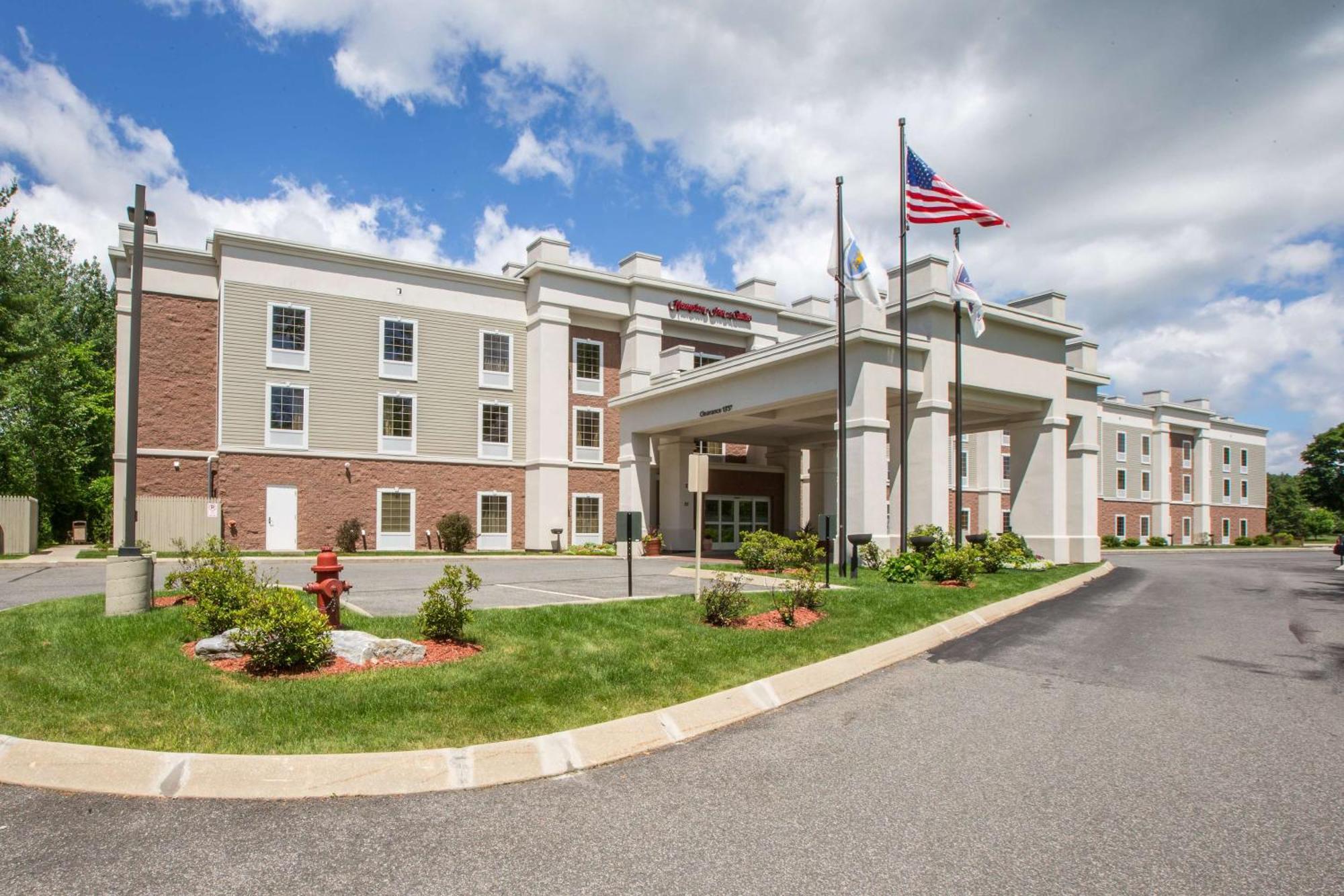 Hampton Inn & Suites Berkshires-Lenox Exteriör bild