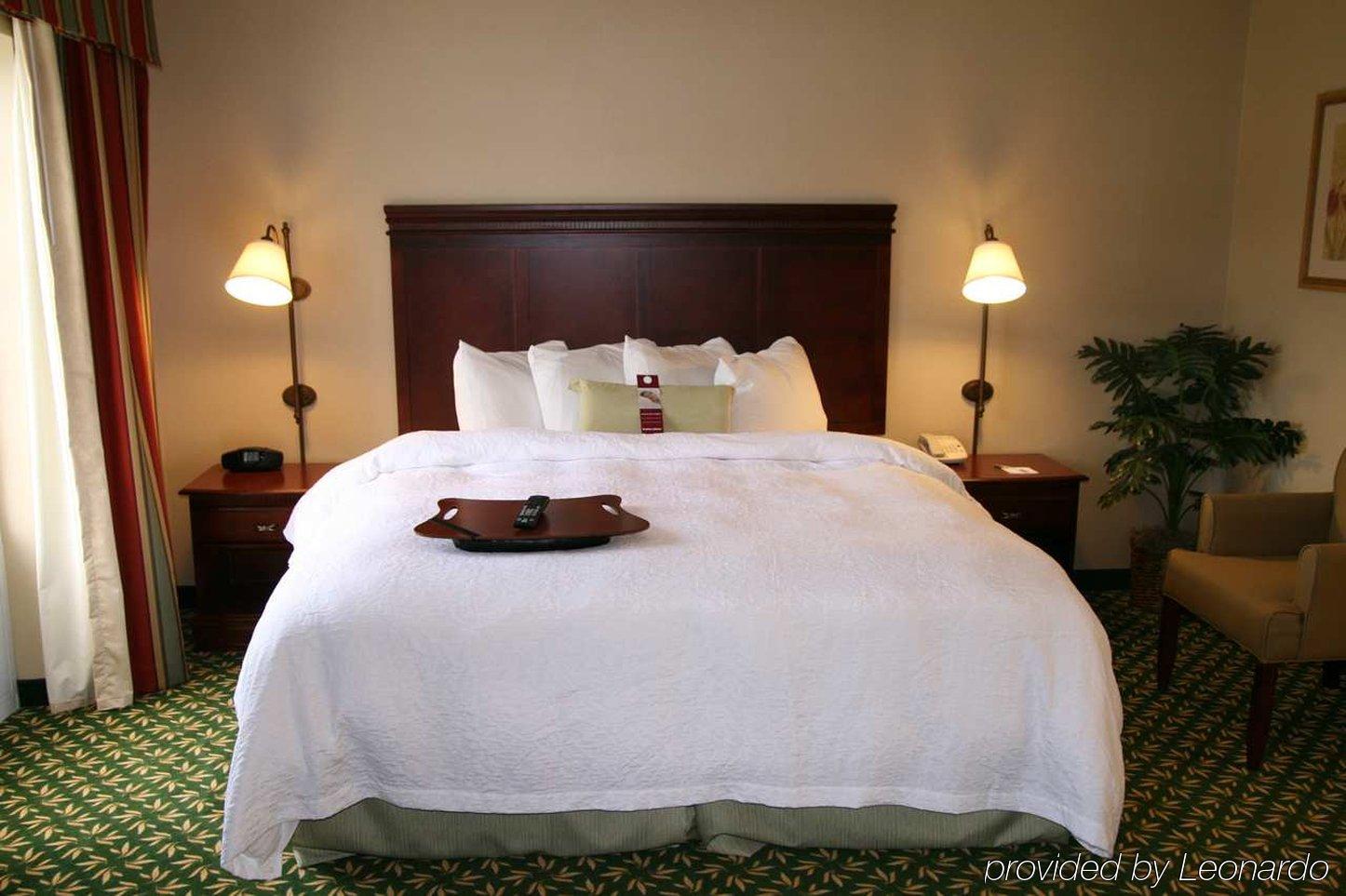 Hampton Inn & Suites Berkshires-Lenox Rum bild
