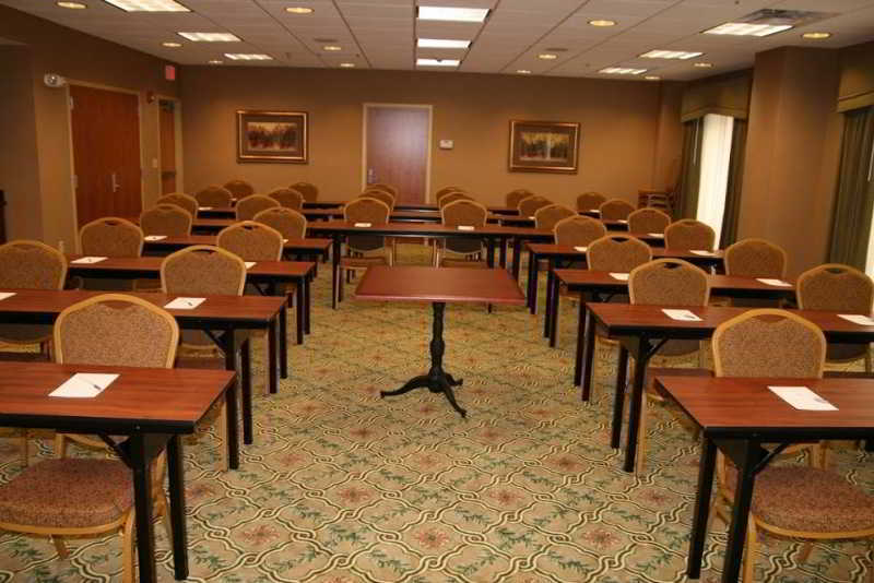 Hampton Inn & Suites Berkshires-Lenox Exteriör bild